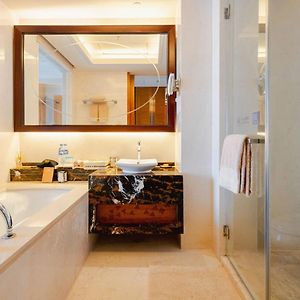 Deluxe Twin Room Private Balcony Sea View